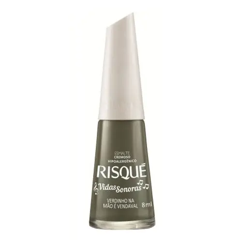 Esmalte Risqué Cremoso Verdinho na Mão é Vendaval 8ml
